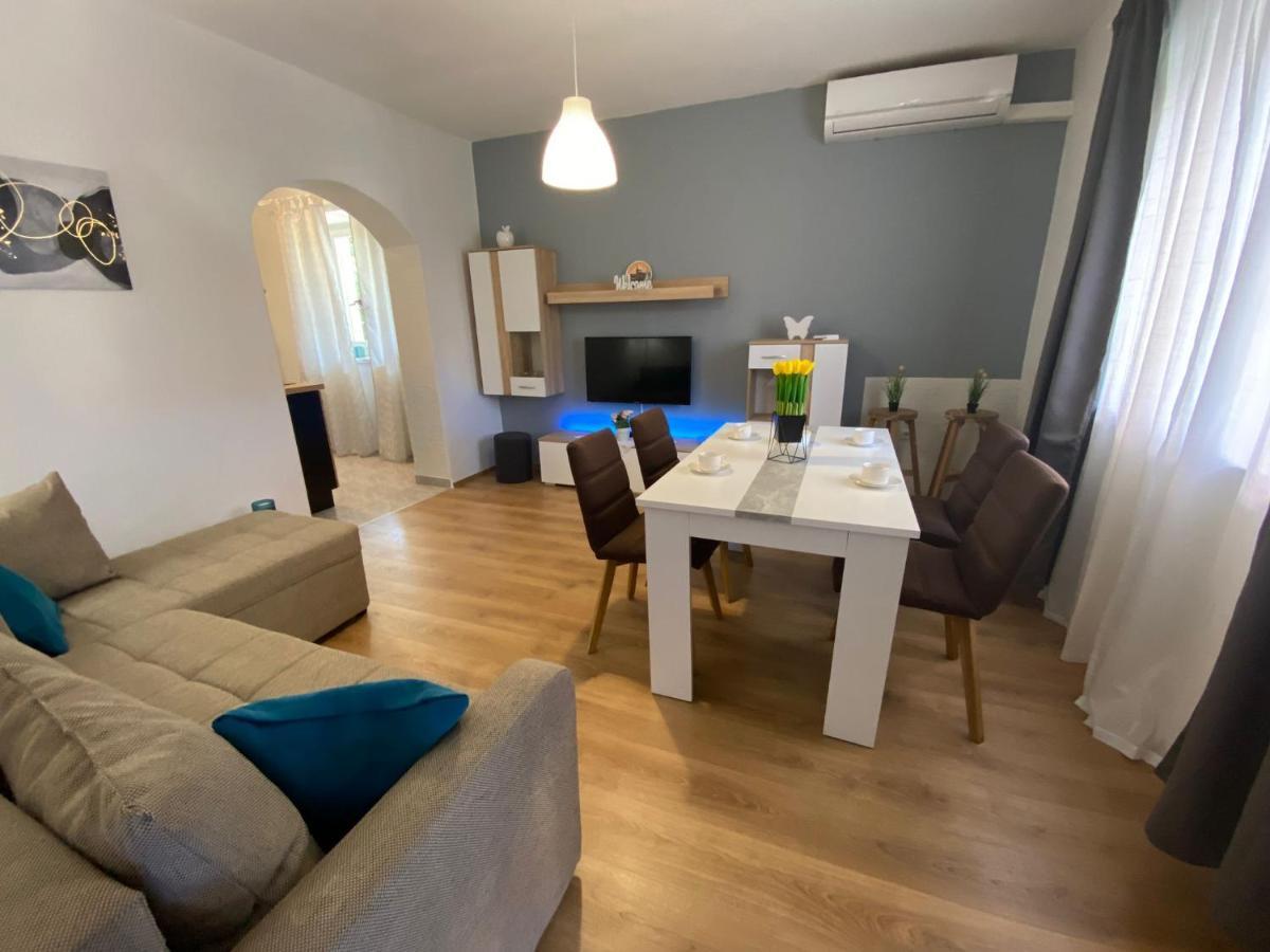 Apartment Dora Zadar Exterior photo